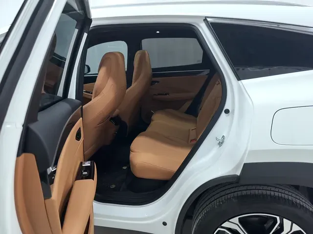 2025 Geely Galaxy L7 1.5L 112HP L4 1DHT PHEV 18.4KWH,autocango,china used car exporter,china ev exporter,chinese used car exporter,chinese used ev exporter