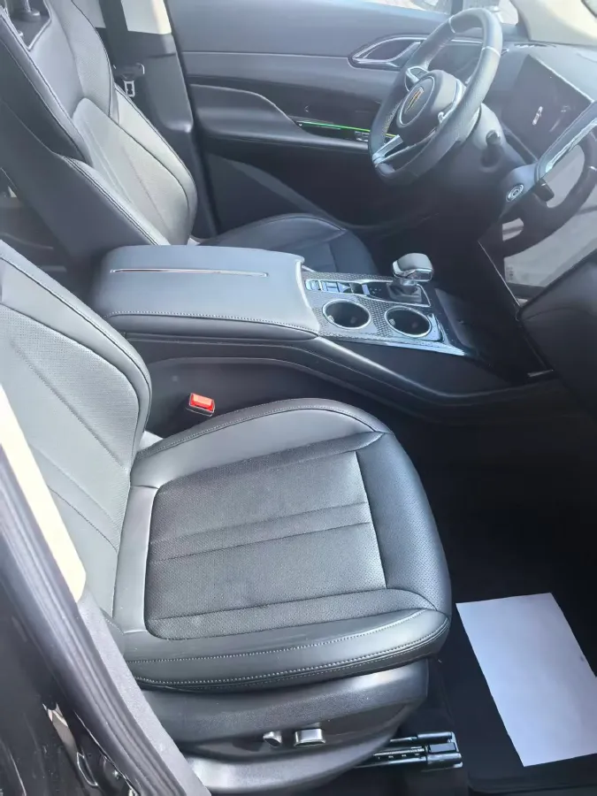 2024 HongQi HS3 1.5T 169HP L4 1DHT PHEV 18.4KWH,autocango,china used car exporter,china ev exporter,chinese used car exporter,chinese used ev exporter