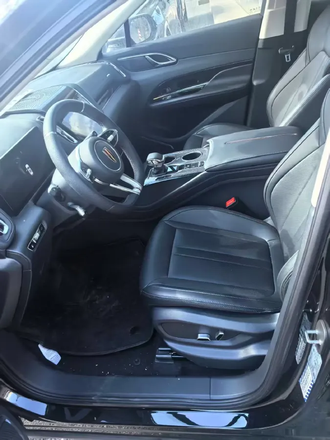 2024 HongQi HS3 1.5T 169HP L4 1DHT PHEV 18.4KWH,autocango,china used car exporter,china ev exporter,chinese used car exporter,chinese used ev exporter