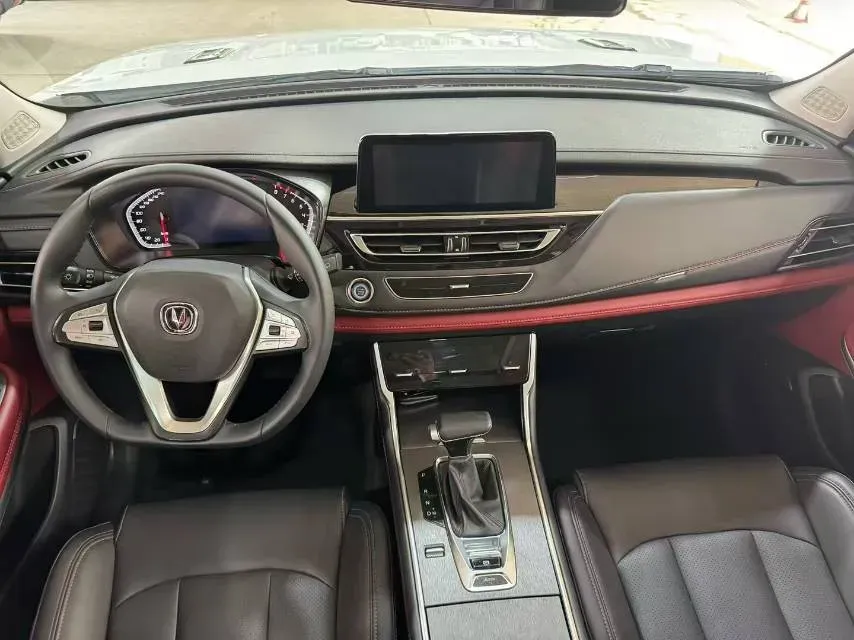 2022 ChangAn CS75 1.5T 180HP L4 7DCT,autocango,china used car exporter,china ev exporter,chinese used car exporter,chinese used ev exporter