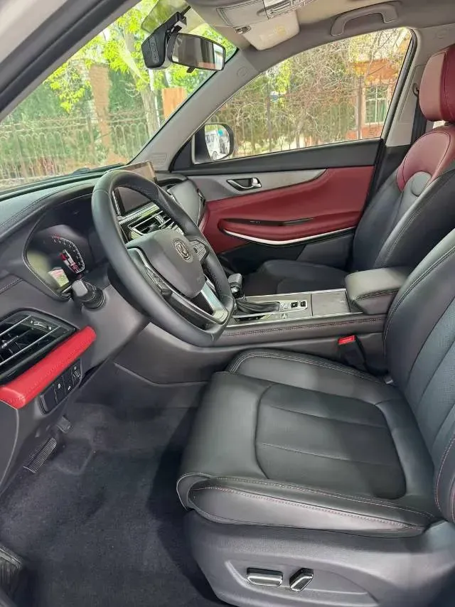 2022 ChangAn CS75 1.5T 180HP L4 7DCT,autocango,china used car exporter,china ev exporter,chinese used car exporter,chinese used ev exporter