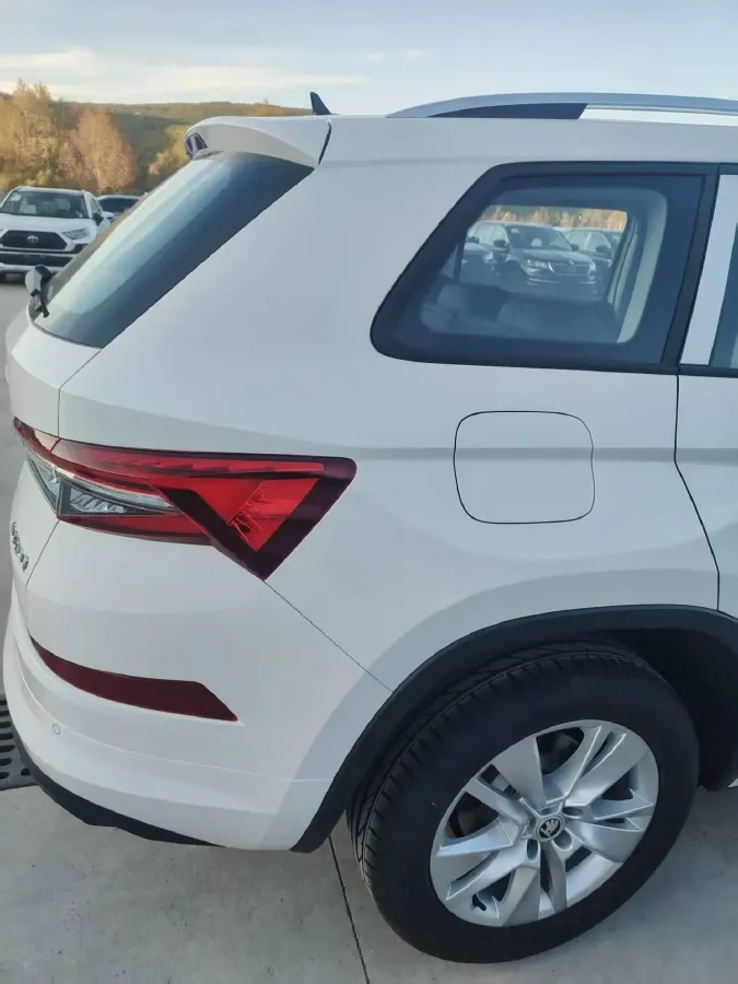 2025 Skoda Kodiak 2.0T 186HP L4 7DCT,autocango,china used car exporter,china ev exporter,chinese used car exporter,chinese used ev exporter