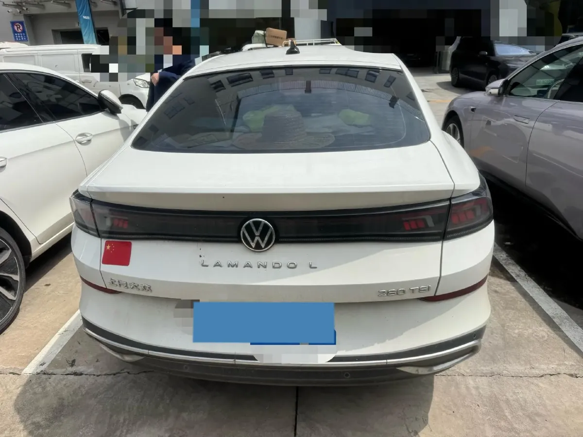 2022 Skoda Superb 2.0T 186HP L4 7DCT,autocango,china used car exporter,china ev exporter,chinese used car exporter,chinese used ev exporter