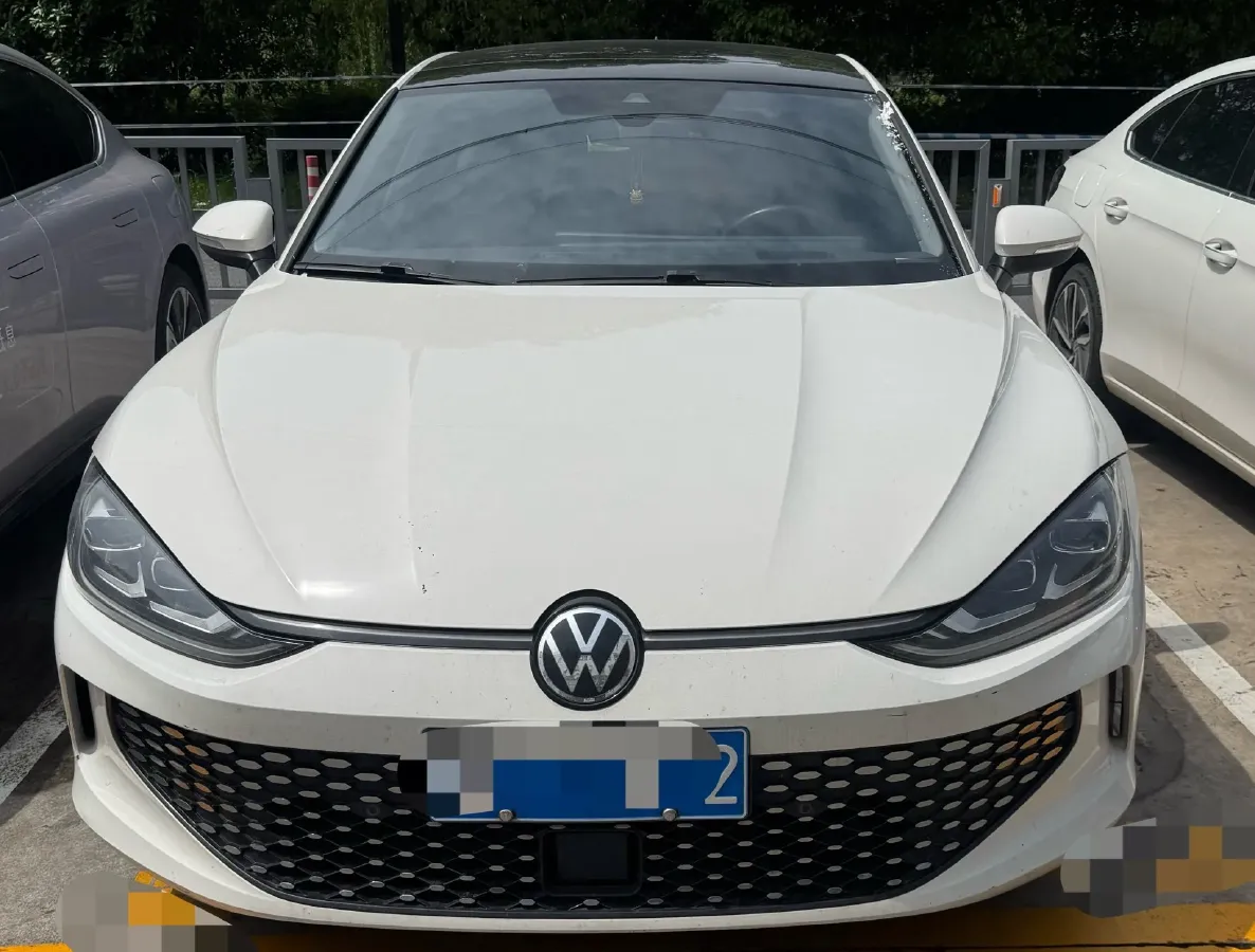 2022 Skoda Superb 2.0T 186HP L4 7DCT,autocango,china used car exporter,china ev exporter,chinese used car exporter,chinese used ev exporter