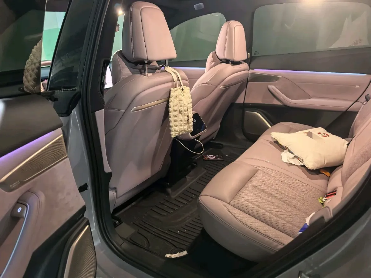 2024 ONVO L60 BEV 60KWH,autocango,china used car exporter,china ev exporter,chinese used car exporter,chinese used ev exporter