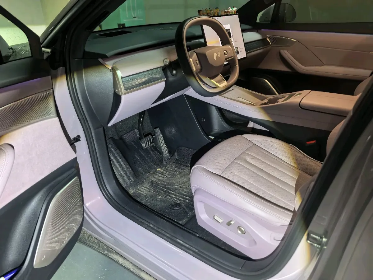 2024 ONVO L60 BEV 60KWH,autocango,china used car exporter,china ev exporter,chinese used car exporter,chinese used ev exporter