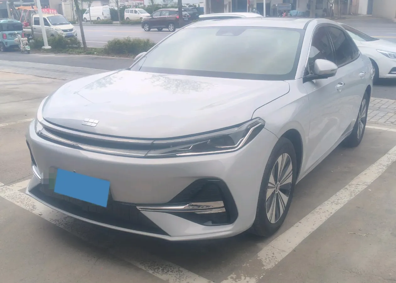 2025 Geely Galaxy A7 1.5L 112HP L4 1DHT PHEV,autocango,china used car exporter,china ev exporter,chinese used car exporter,chinese used ev exporter