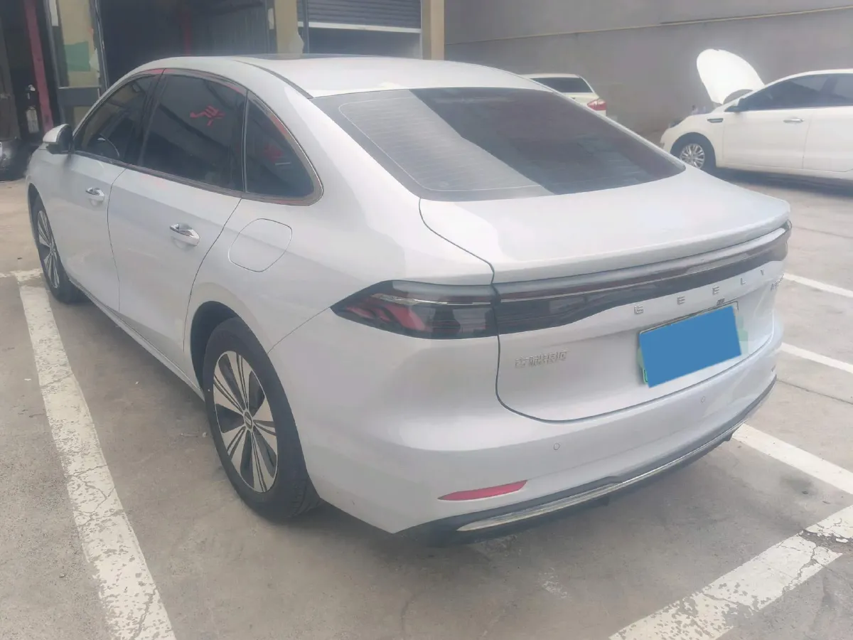 2025 Geely Galaxy A7 1.5L 112HP L4 1DHT PHEV,autocango,china used car exporter,china ev exporter,chinese used car exporter,chinese used ev exporter