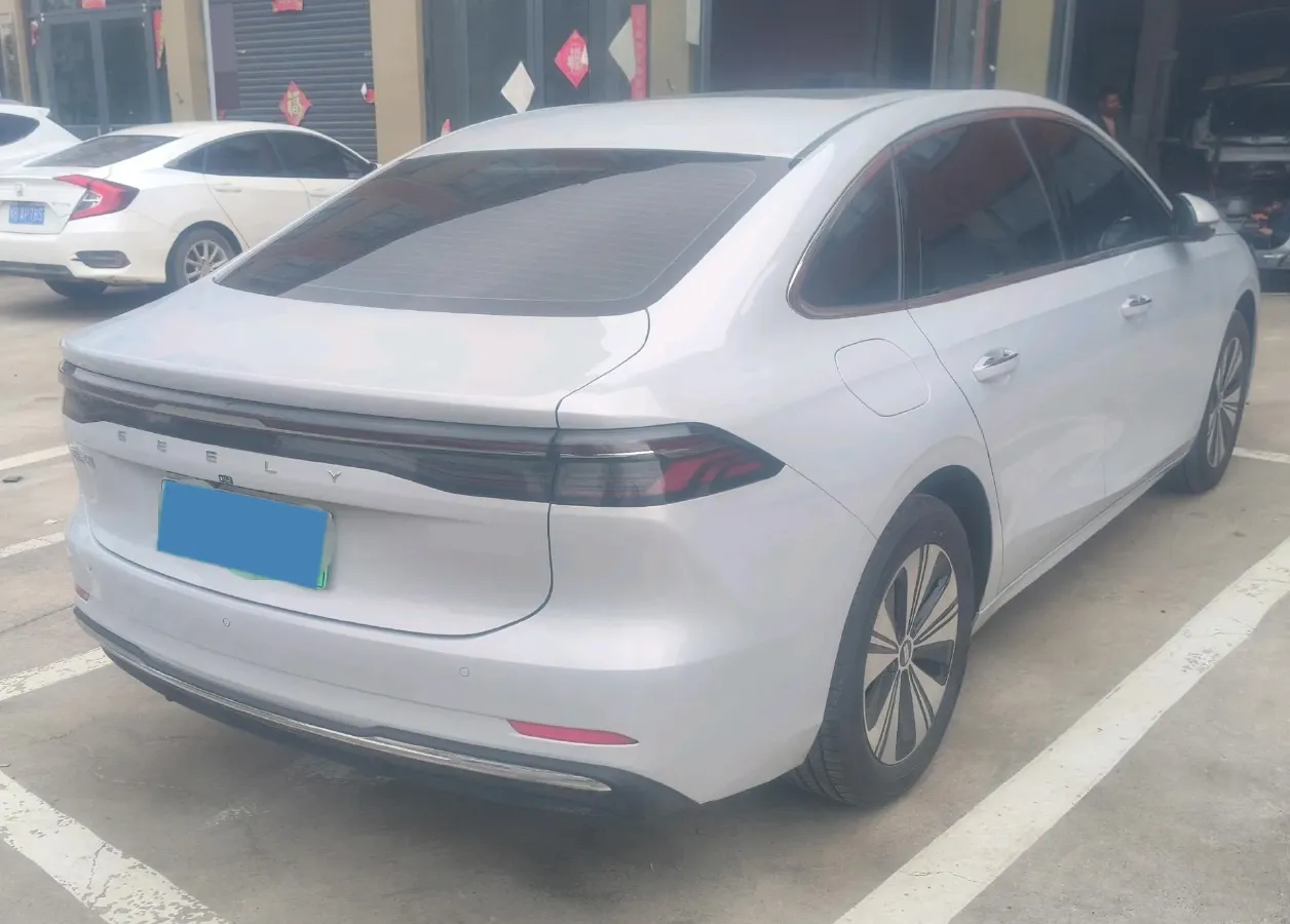 2025 Geely Galaxy A7 1.5L 112HP L4 1DHT PHEV,autocango,china used car exporter,china ev exporter,chinese used car exporter,chinese used ev exporter