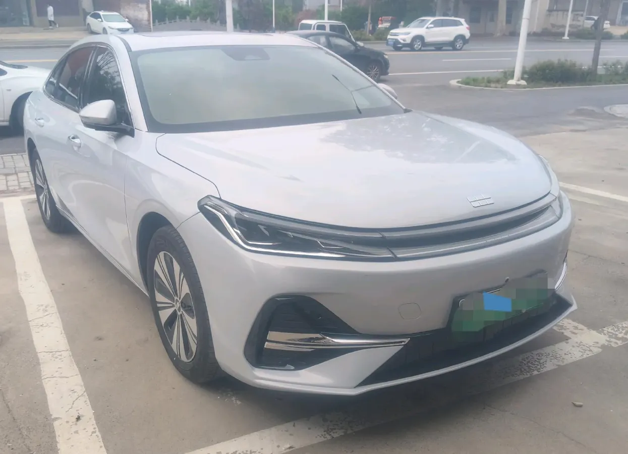 2025 Geely Galaxy A7 1.5L 112HP L4 1DHT PHEV,autocango,china used car exporter,china ev exporter,chinese used car exporter,chinese used ev exporter