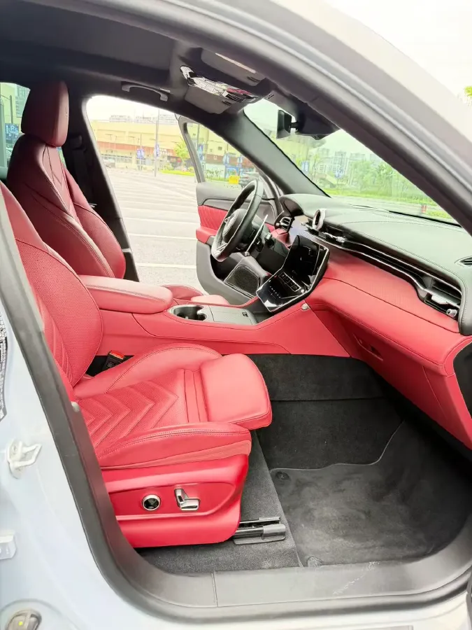 2022 Maserati Levante 3.0T 350HP V6 8AT,autocango,china used car exporter,china ev exporter,chinese used car exporter,chinese used ev exporter