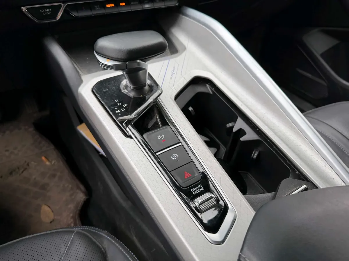 2023 Geely Preface 1.5T 181HP L4 7DCT,autocango,china used car exporter,china ev exporter,chinese used car exporter,chinese used ev exporter