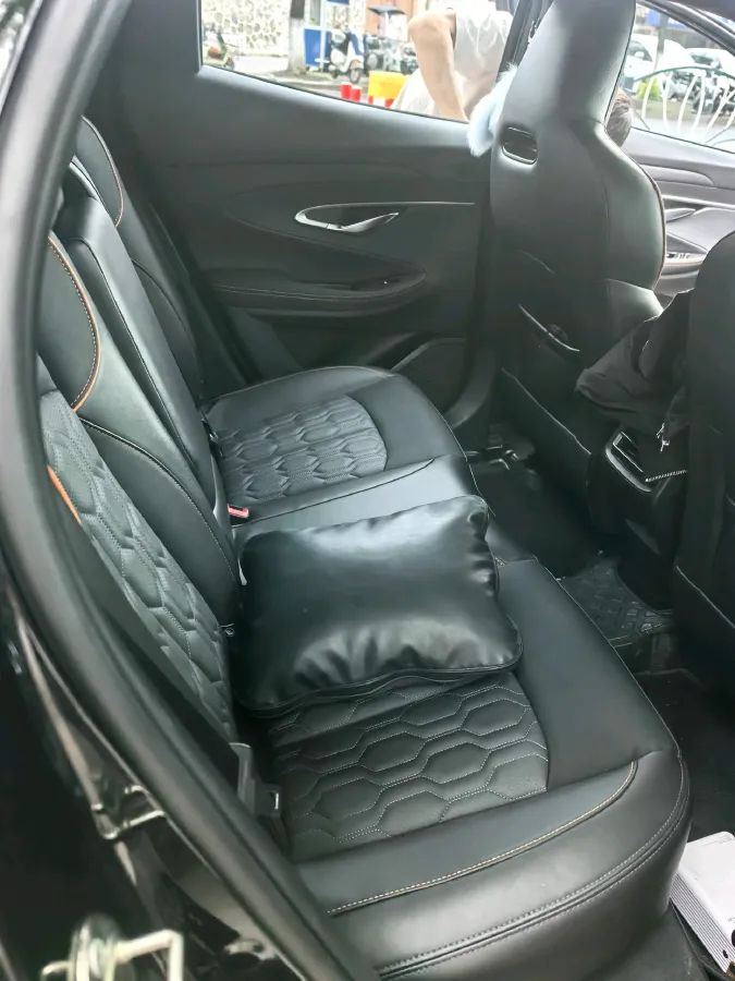 2022 ChangAn UNI-T 1.5T 188HP L4 7DCT,autocango,china used car exporter,china ev exporter,chinese used car exporter,chinese used ev exporter