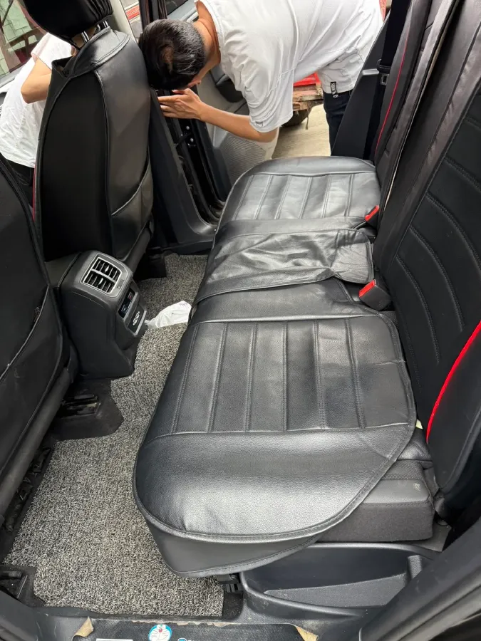 2019 Jeep Cherokee 2.0T 234HP L4 9AT,autocango,china used car exporter,china ev exporter,chinese used car exporter,chinese used ev exporter