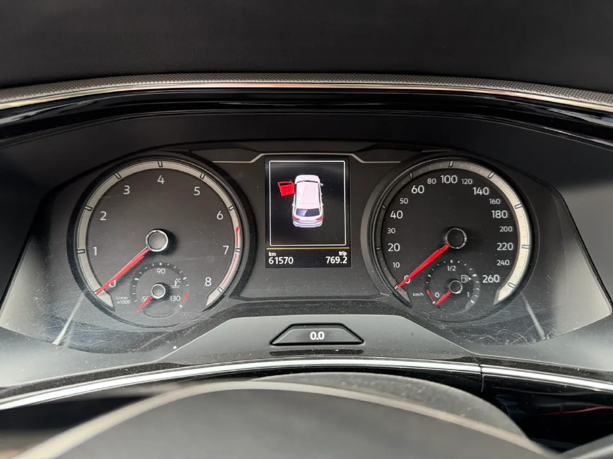 2019 Jeep Cherokee 2.0T 234HP L4 9AT,autocango,china used car exporter,china ev exporter,chinese used car exporter,chinese used ev exporter