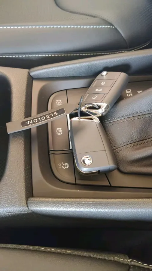 2025 Skoda Kodiak 2.0T 186HP L4 7DCT,autocango,china used car exporter,china ev exporter,chinese used car exporter,chinese used ev exporter