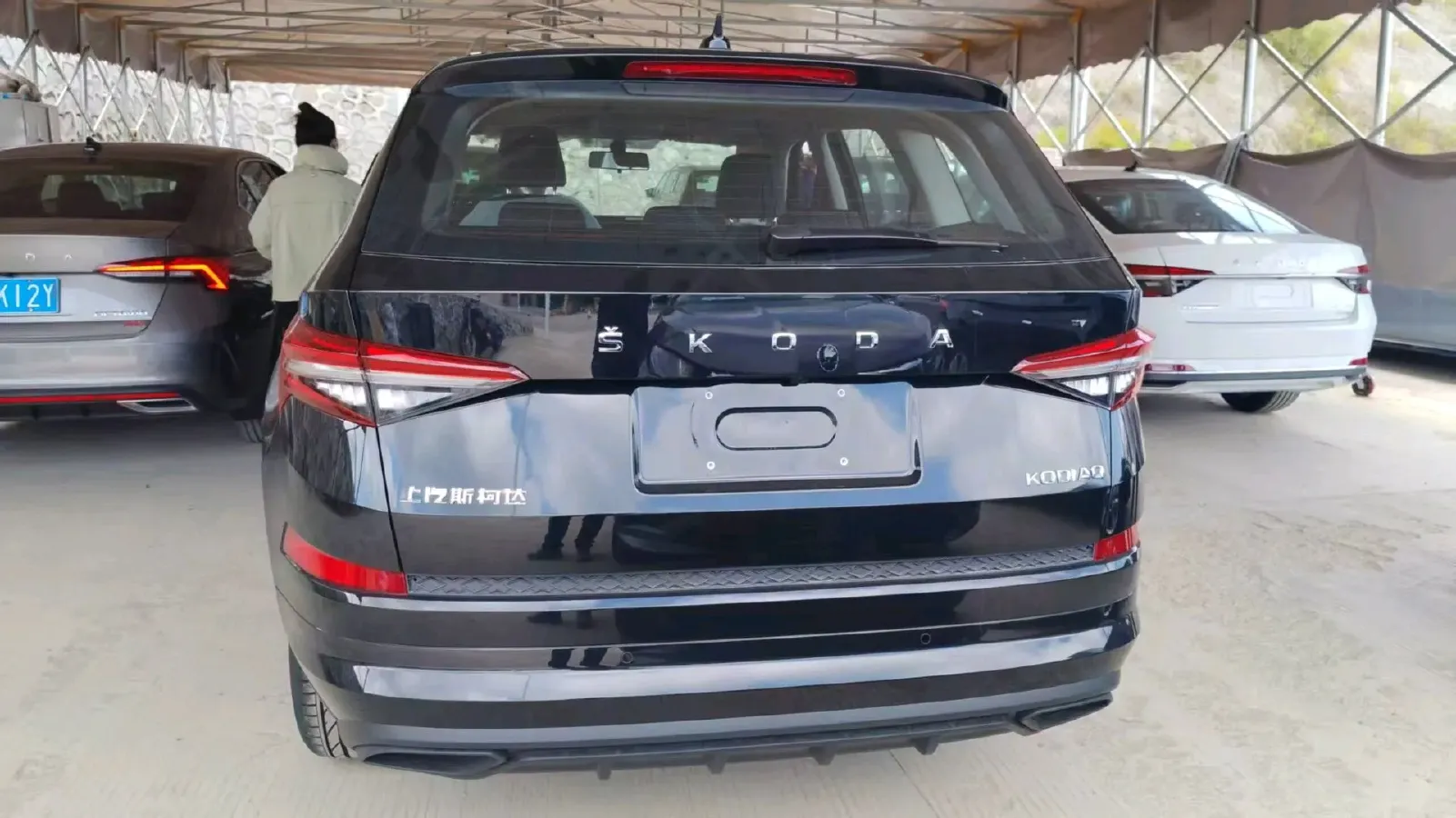 2025 Skoda Kodiak 2.0T 186HP L4 7DCT,autocango,china used car exporter,china ev exporter,chinese used car exporter,chinese used ev exporter