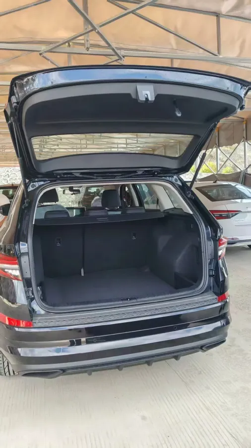 2025 Skoda Kodiak 2.0T 186HP L4 7DCT,autocango,china used car exporter,china ev exporter,chinese used car exporter,chinese used ev exporter