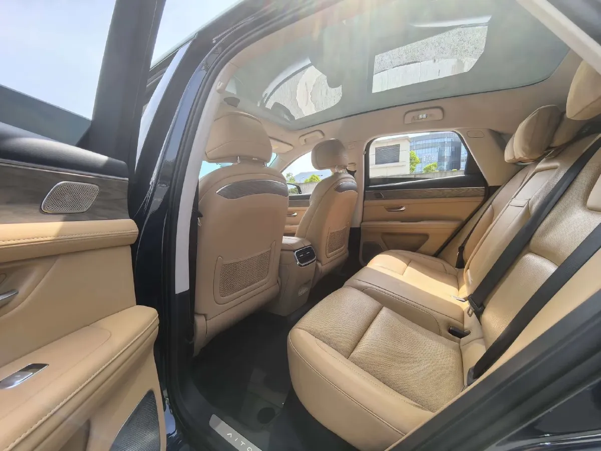 2022 Infiniti Q50L 2.0T 211HP L4 7AT,autocango,china used car exporter,china ev exporter,chinese used car exporter,chinese used ev exporter