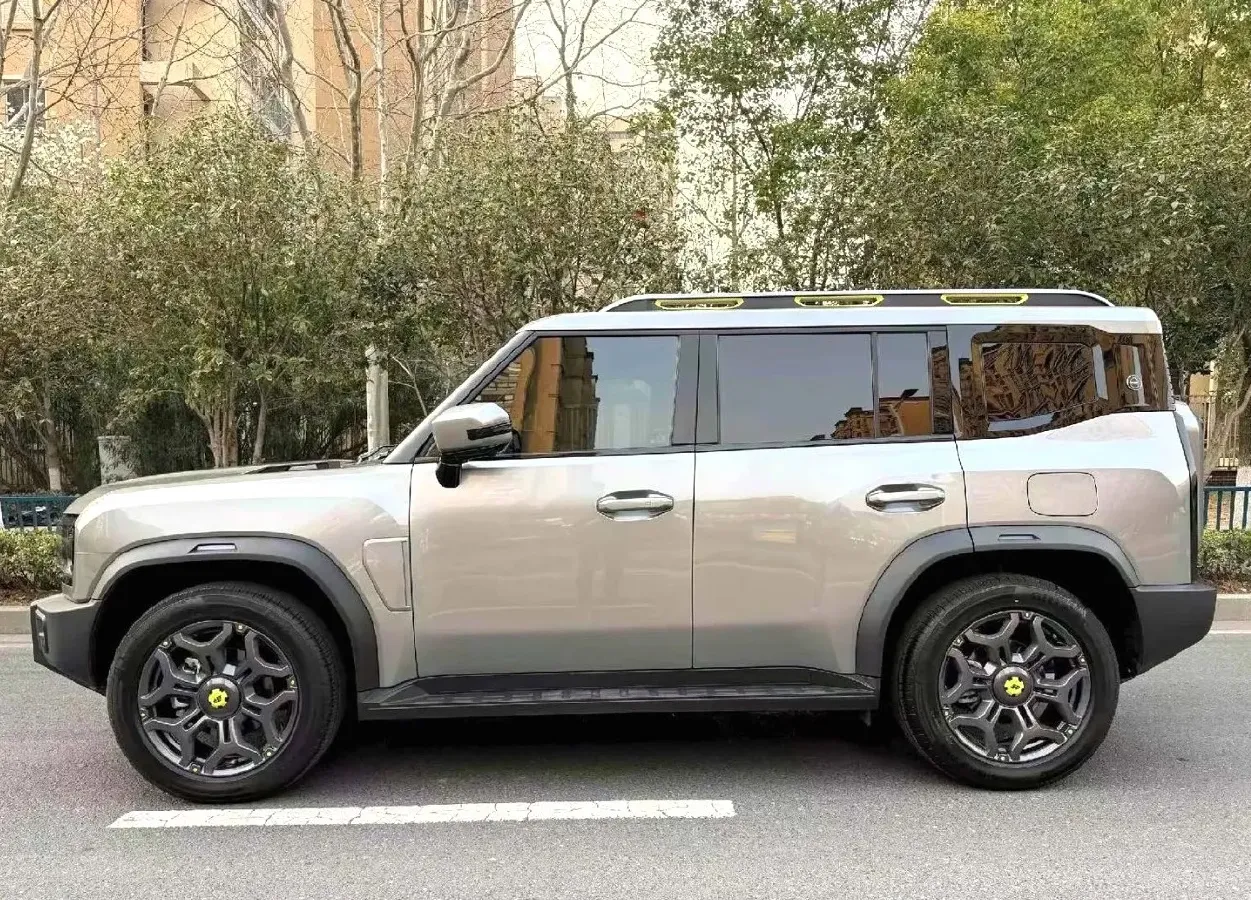 2024 Jetour ShanHai TravellerC-DM 1.5T 156HP L4 3DHT PHEV 43.24KWH,autocango,china used car exporter,china ev exporter,chinese used car exporter,chinese used ev exporter