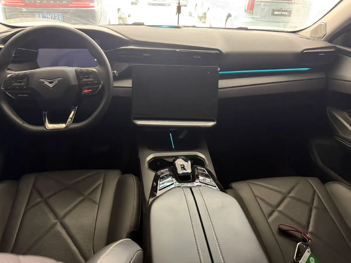 2023 KaiYi KunLun 2.0T 254HP L4 7DCT,autocango,china used car exporter,china ev exporter,chinese used car exporter,chinese used ev exporter