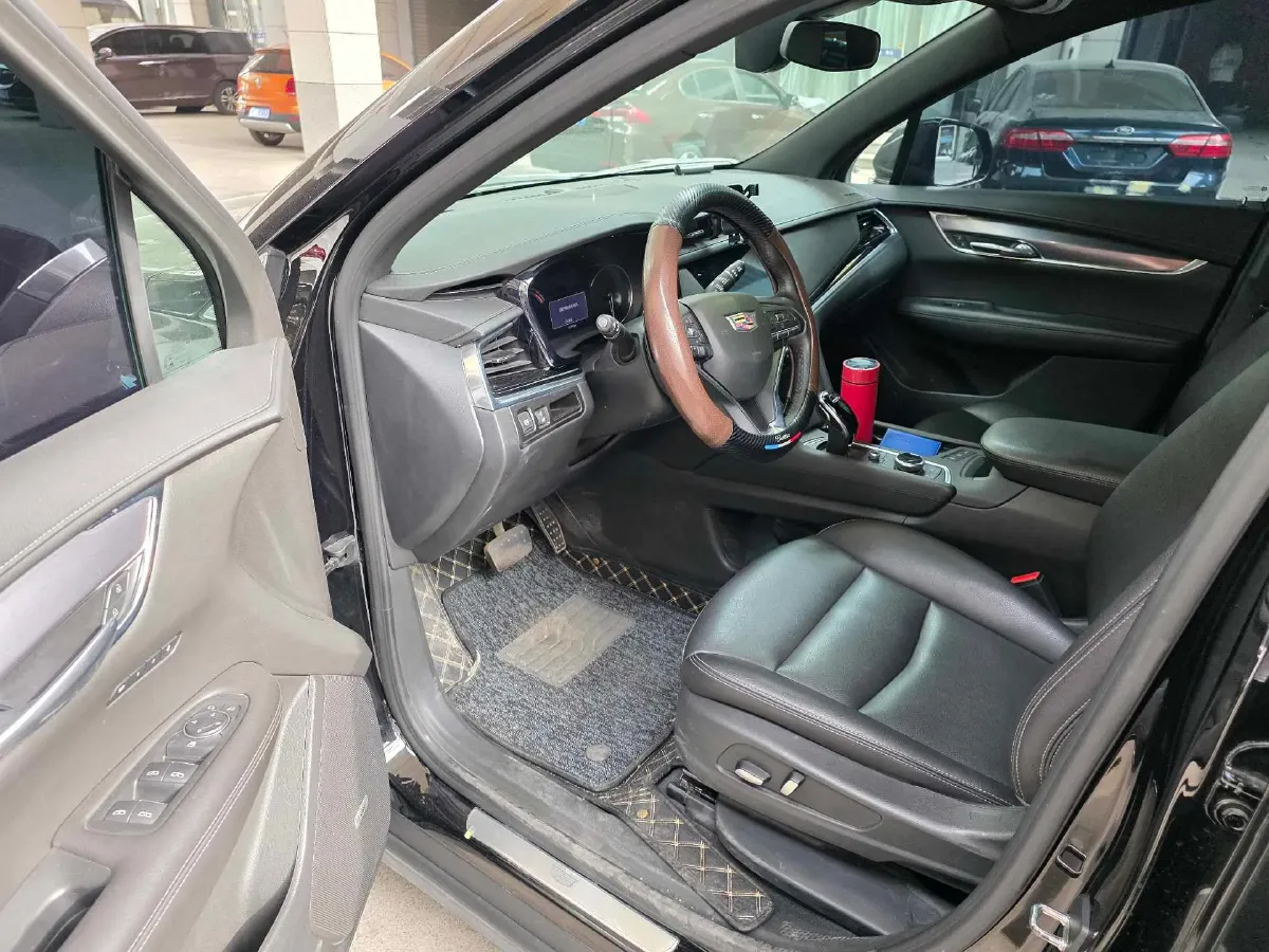 2022 Cadillac XT6 2.0T 237HP L4 9AT,autocango,china used car exporter,china ev exporter,chinese used car exporter,chinese used ev exporter