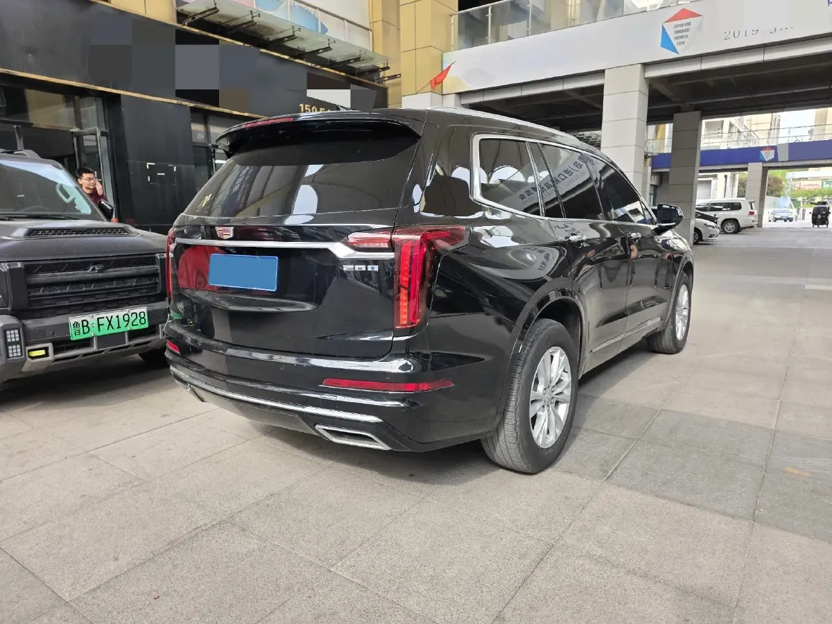 2022 Cadillac XT6 2.0T 237HP L4 9AT,autocango,china used car exporter,china ev exporter,chinese used car exporter,chinese used ev exporter