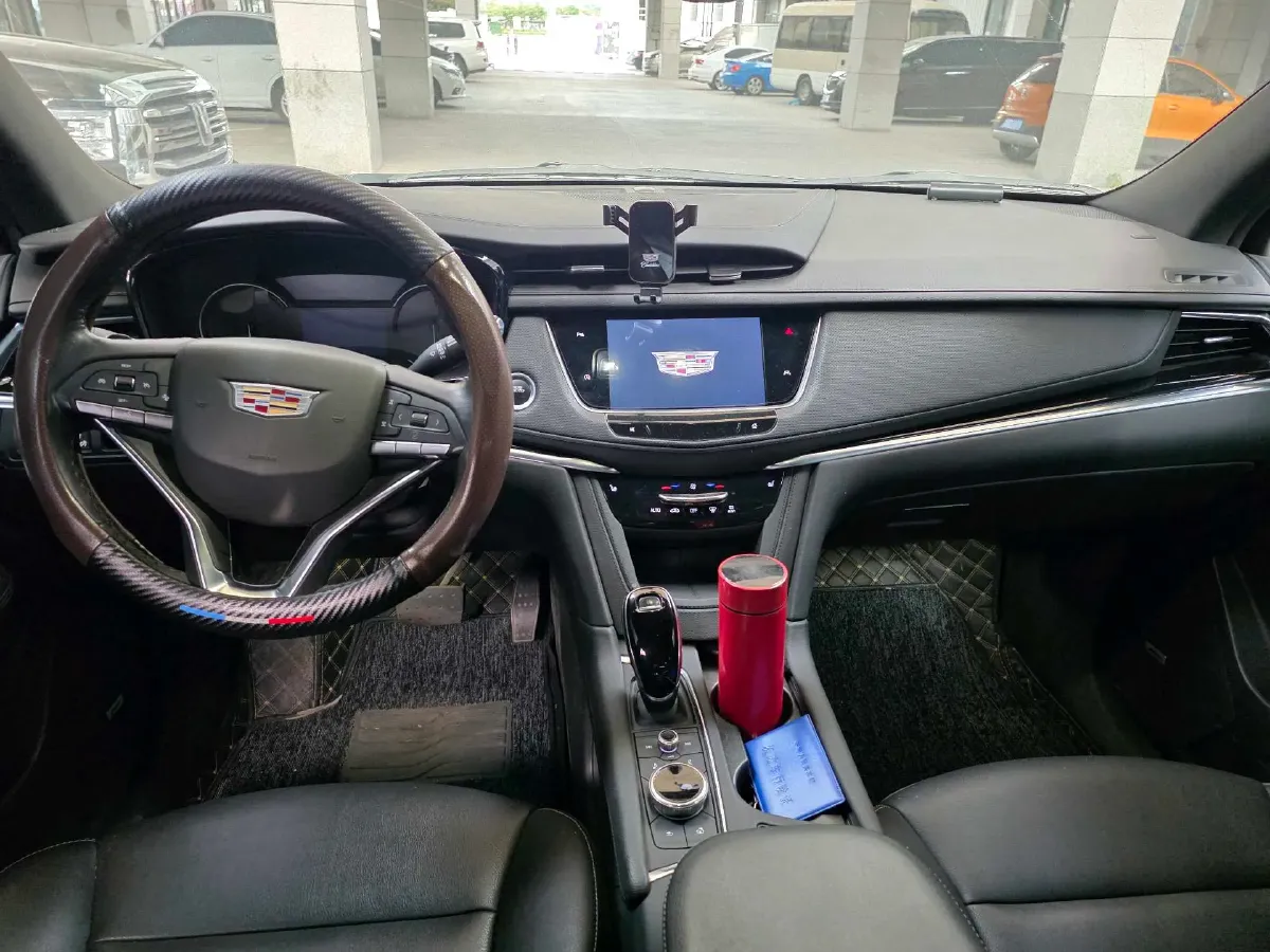 2022 Cadillac XT6 2.0T 237HP L4 9AT,autocango,china used car exporter,china ev exporter,chinese used car exporter,chinese used ev exporter
