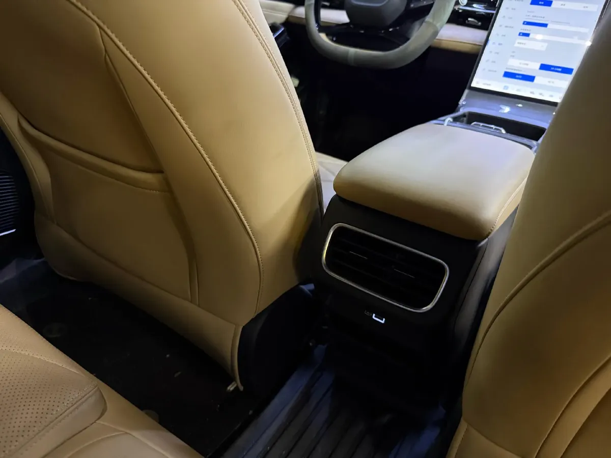 2023 Geely Galaxy L6 1.5T 163HP L4 3DHT PHEV,autocango,china used car exporter,china ev exporter,chinese used car exporter,chinese used ev exporter