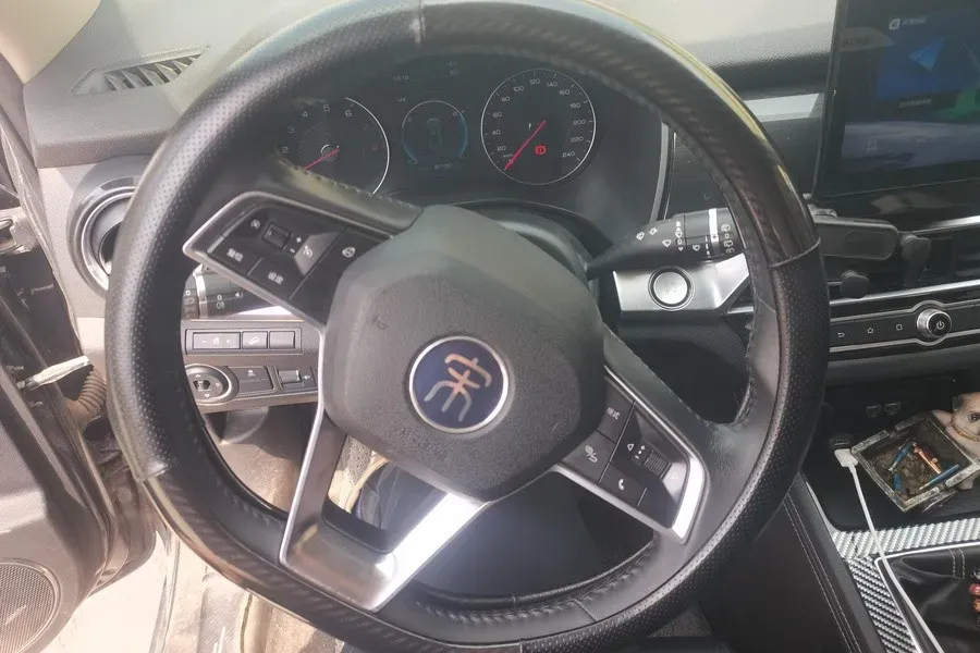 2020 BYD Song 1.5T 160HP L4 6MT,autocango,china used car exporter,china ev exporter,chinese used car exporter,chinese used ev exporter