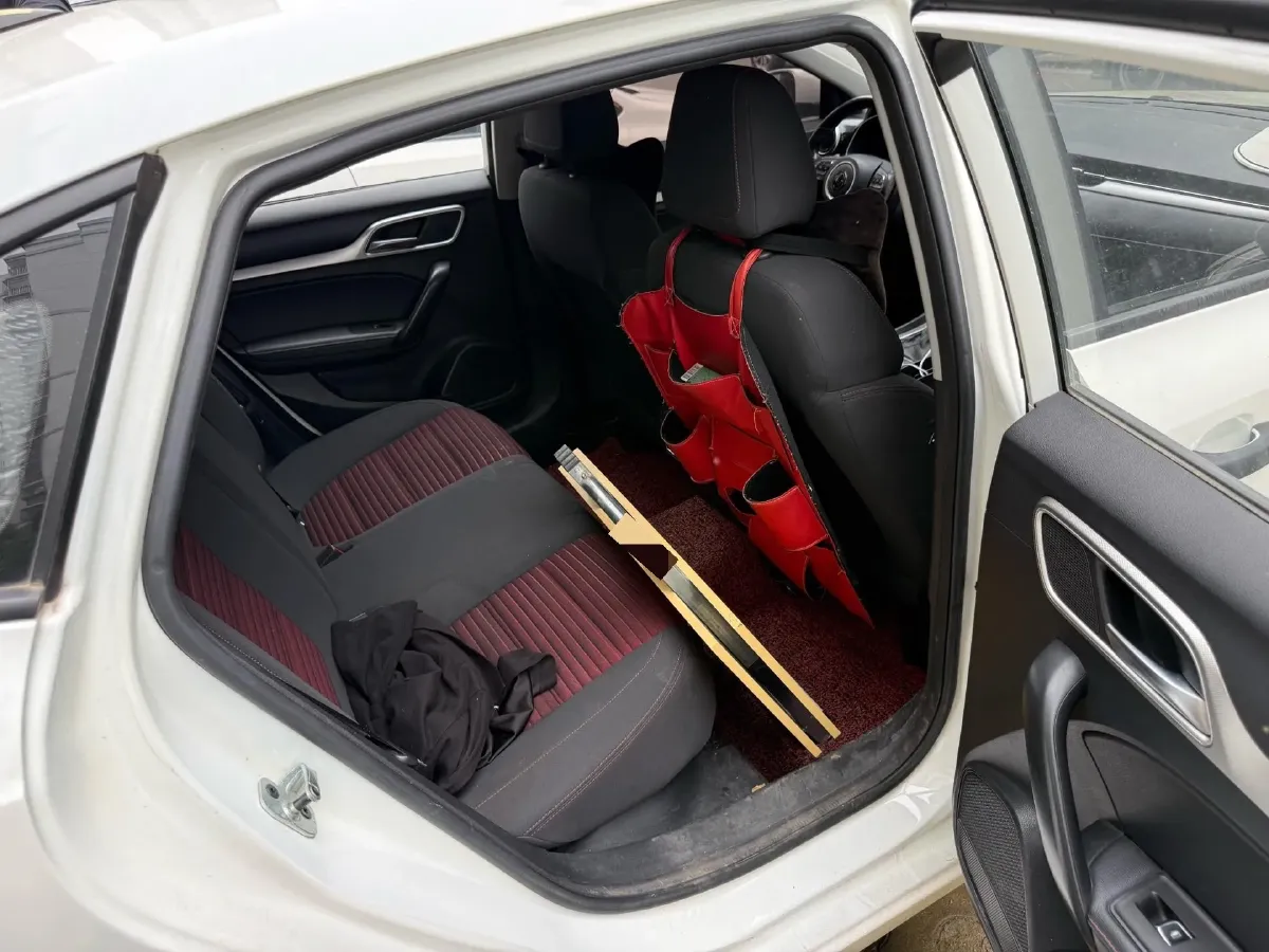 2019 MAXUS D60 1.5T 169HP L4 7DCT,autocango,china used car exporter,china ev exporter,chinese used car exporter,chinese used ev exporter