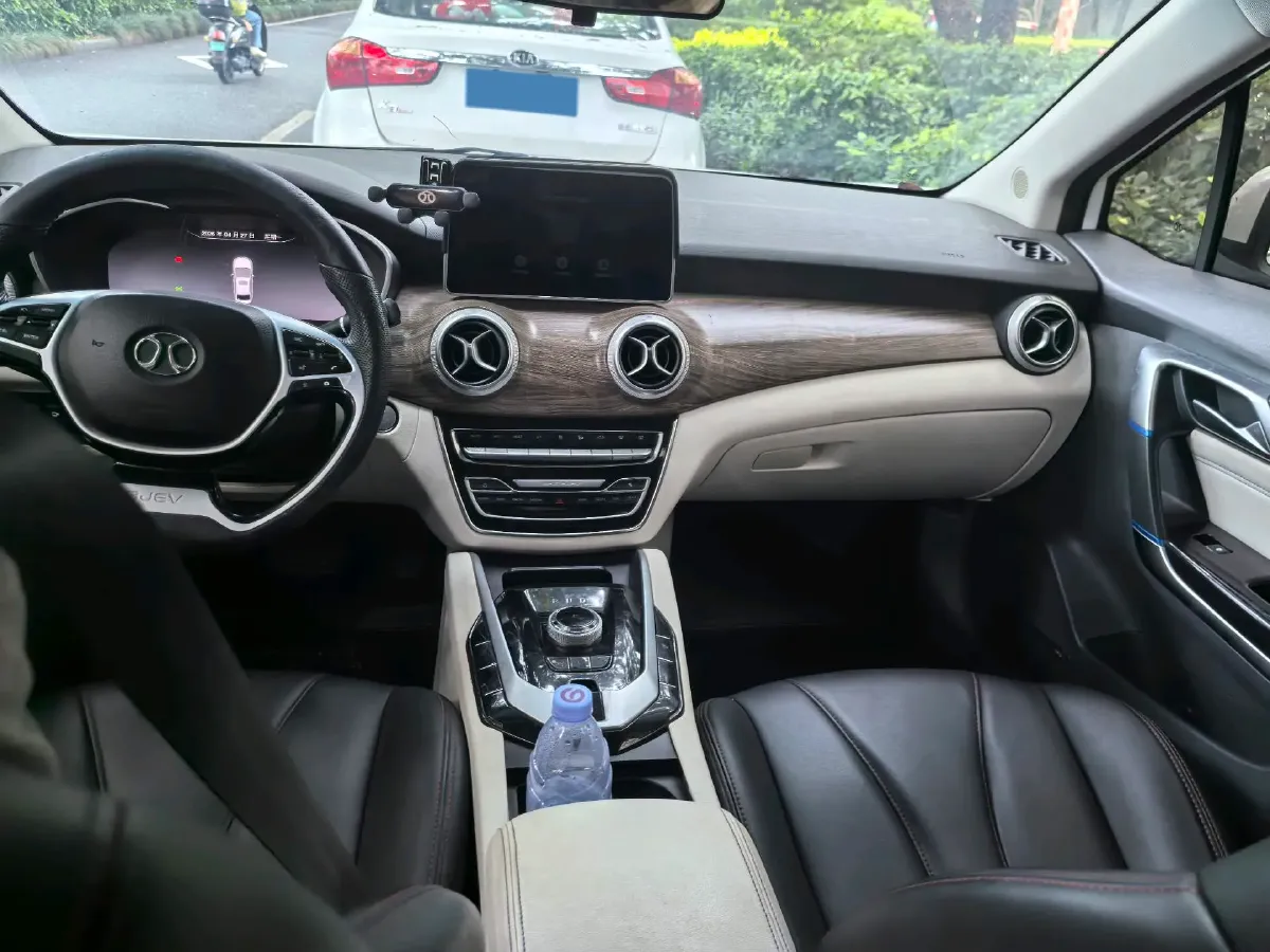 2018 BeiJing Auto EU5 BEV 53.66KWH,autocango,china used car exporter,china ev exporter,chinese used car exporter,chinese used ev exporter