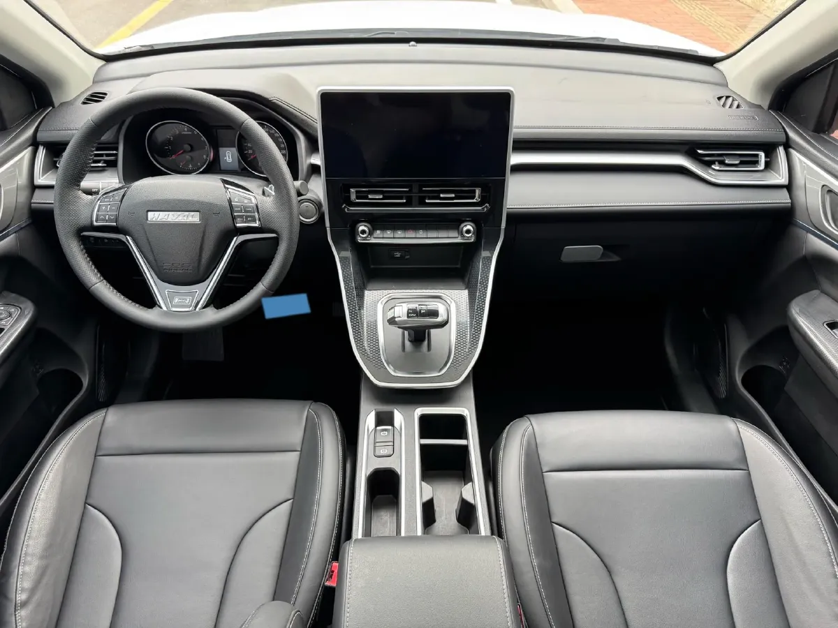 2021 Haval M6 1.5T 150HP L4 7DCT,autocango,china used car exporter,china ev exporter,chinese used car exporter,chinese used ev exporter