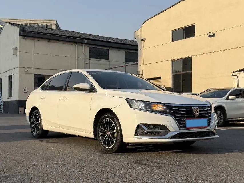 2020 Roewe i6 1.5T 169HP L4 7DCT,autocango,china used car exporter,china ev exporter,chinese used car exporter,chinese used ev exporter