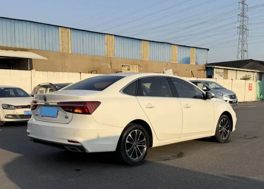 2020 Roewe i6 1.5T 169HP L4 7DCT,autocango,china used car exporter,china ev exporter,chinese used car exporter,chinese used ev exporter