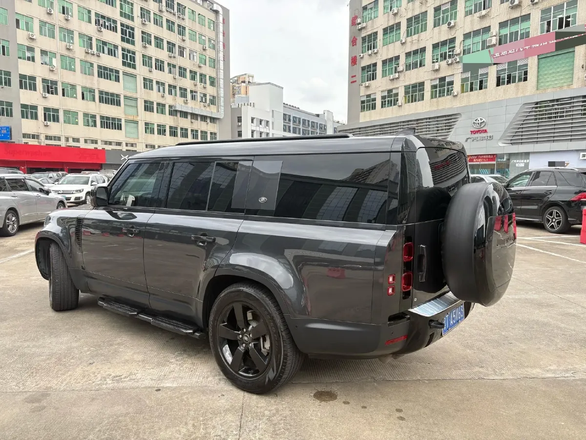 2023 Land Rover Defender 3.0T 400HP L6 8AT,autocango,china used car exporter,china ev exporter,chinese used car exporter,chinese used ev exporter