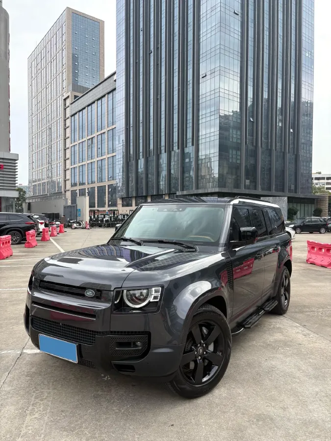 2023 Land Rover Defender 3.0T 400HP L6 8AT,autocango,china used car exporter,china ev exporter,chinese used car exporter,chinese used ev exporter