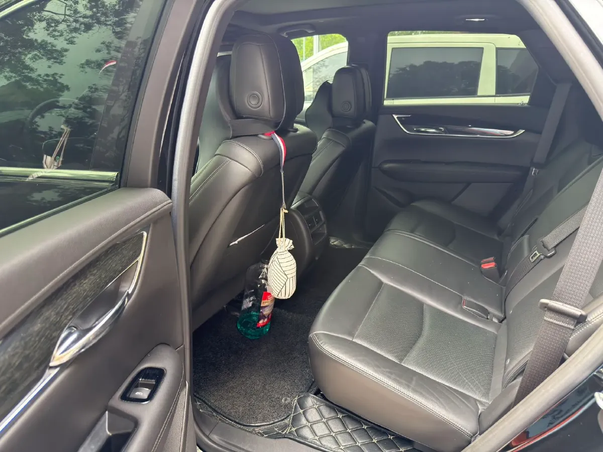 2020 Cadillac XT5 2.0T 237HP L4 9AT,autocango,china used car exporter,china ev exporter,chinese used car exporter,chinese used ev exporter