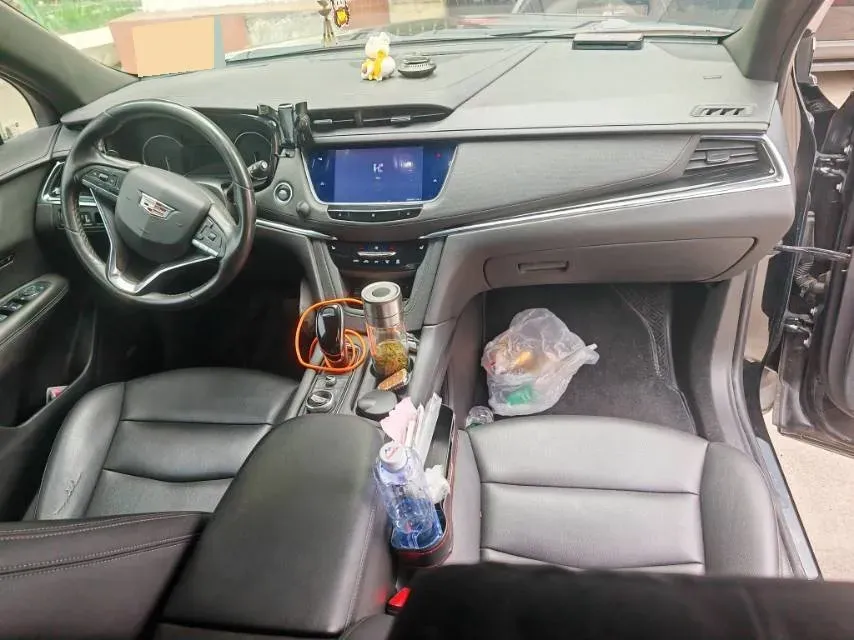 2021 Cadillac XT6 2.0T 237HP L4 9AT,autocango,china used car exporter,china ev exporter,chinese used car exporter,chinese used ev exporter