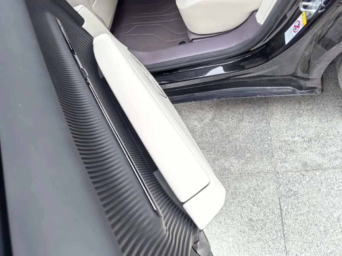 2025 Avatr 12 BEV,autocango,china used car exporter,china ev exporter,chinese used car exporter,chinese used ev exporter