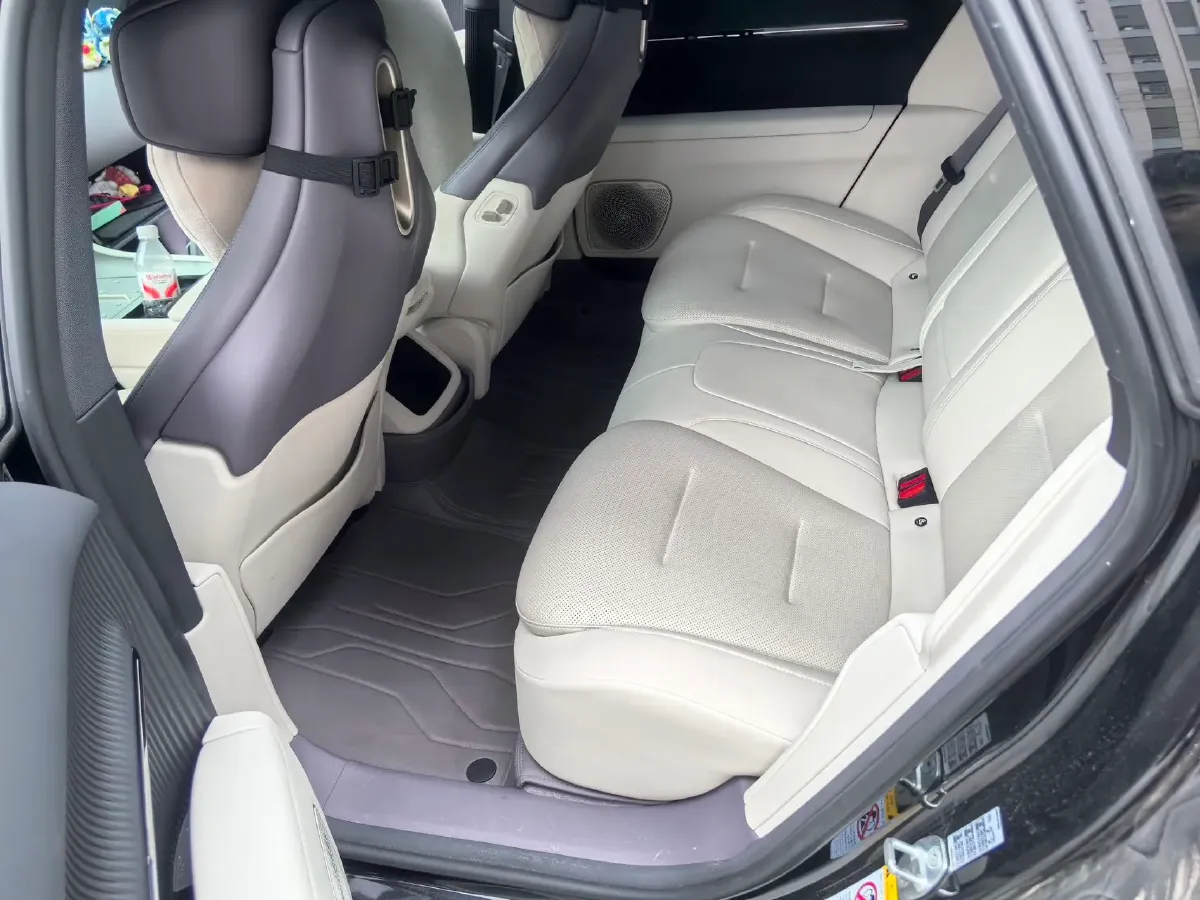 2025 Avatr 12 BEV,autocango,china used car exporter,china ev exporter,chinese used car exporter,chinese used ev exporter