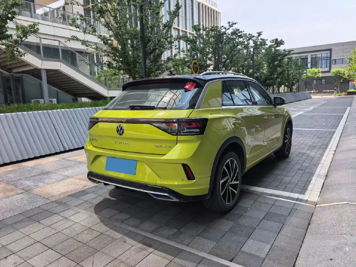 2023 Volkswagen T-Roc 1.5T 160HP L4 7DCT,autocango,china used car exporter,china ev exporter,chinese used car exporter,chinese used ev exporter