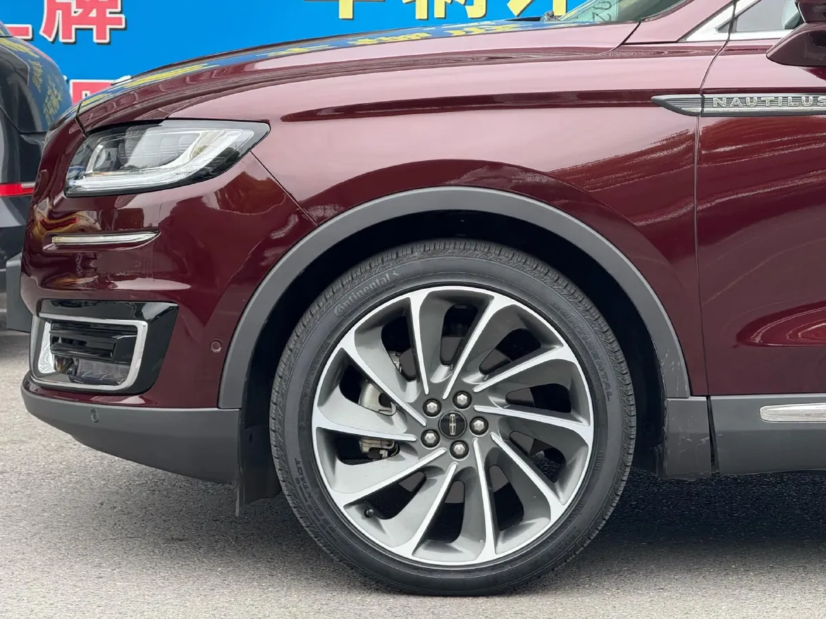 2019 Lincoln Nautilus 2.7T 329HP V6 8AT,autocango,china used car exporter,china ev exporter,chinese used car exporter,chinese used ev exporter