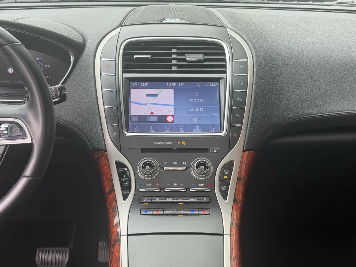 2019 Lincoln Nautilus 2.7T 329HP V6 8AT,autocango,china used car exporter,china ev exporter,chinese used car exporter,chinese used ev exporter