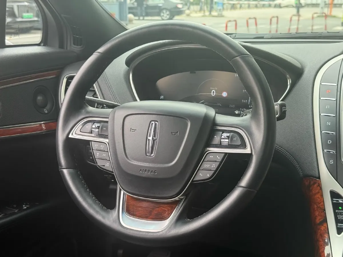 2019 Lincoln Nautilus 2.7T 329HP V6 8AT,autocango,china used car exporter,china ev exporter,chinese used car exporter,chinese used ev exporter