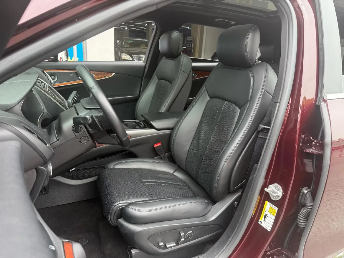 2019 Lincoln Nautilus 2.7T 329HP V6 8AT,autocango,china used car exporter,china ev exporter,chinese used car exporter,chinese used ev exporter