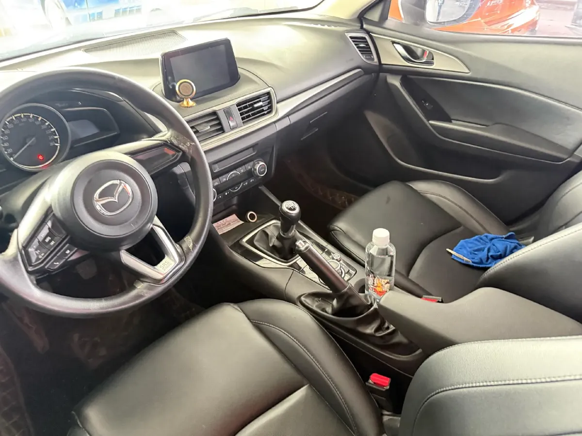 2017 Mazda 3 Axela 1.5L 117HP L4 6MT,autocango,china used car exporter,china ev exporter,chinese used car exporter,chinese used ev exporter