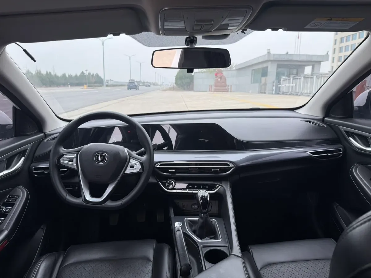 2020 ChangAn Eado 1.6L 128HP L4 5MT,autocango,china used car exporter,china ev exporter,chinese used car exporter,chinese used ev exporter