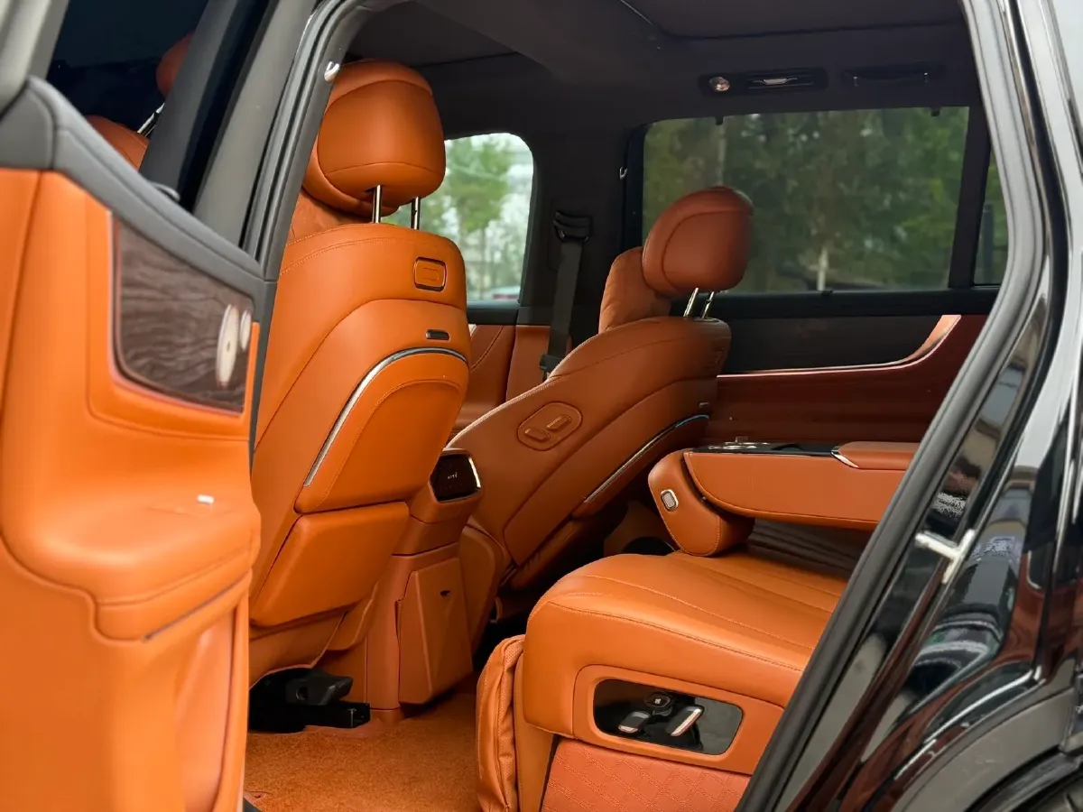 2024 AITO AITO M9 1.5T 152HP L4 REEV 52KWH,autocango,china used car exporter,china ev exporter,chinese used car exporter,chinese used ev exporter