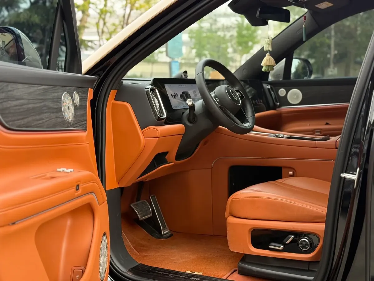 2024 AITO AITO M9 1.5T 152HP L4 REEV 52KWH,autocango,china used car exporter,china ev exporter,chinese used car exporter,chinese used ev exporter